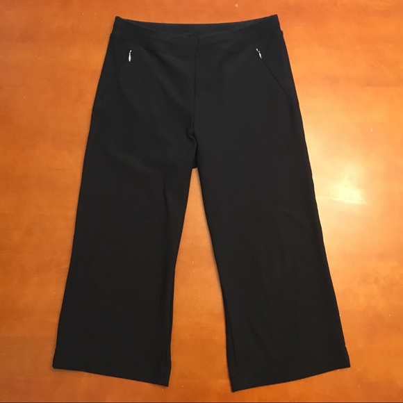 Lucy Pants - Lucy Everyday Yoga Athleisure Capri Pants (S)